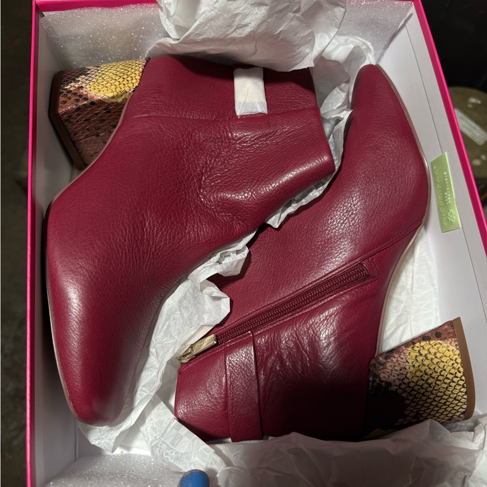 🔥New Elegant Red Leather Ankle Boots